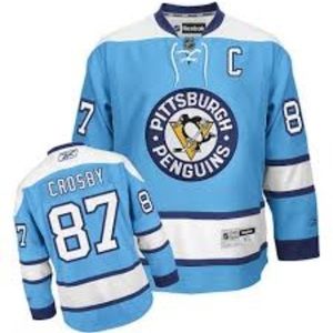 ⭐️New with tags⭐️ Pittsburgh Penguins Jersey